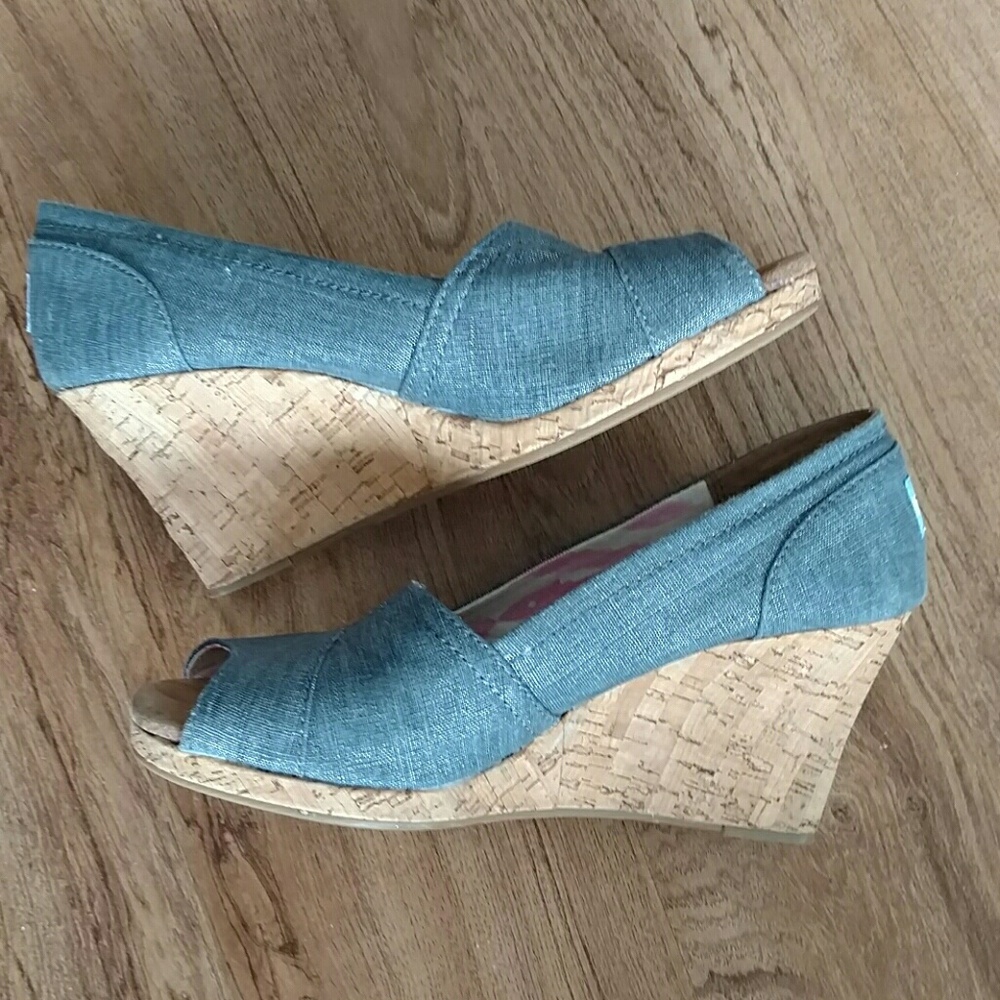 TOMS Blue Chambray Peep Toe Wedges